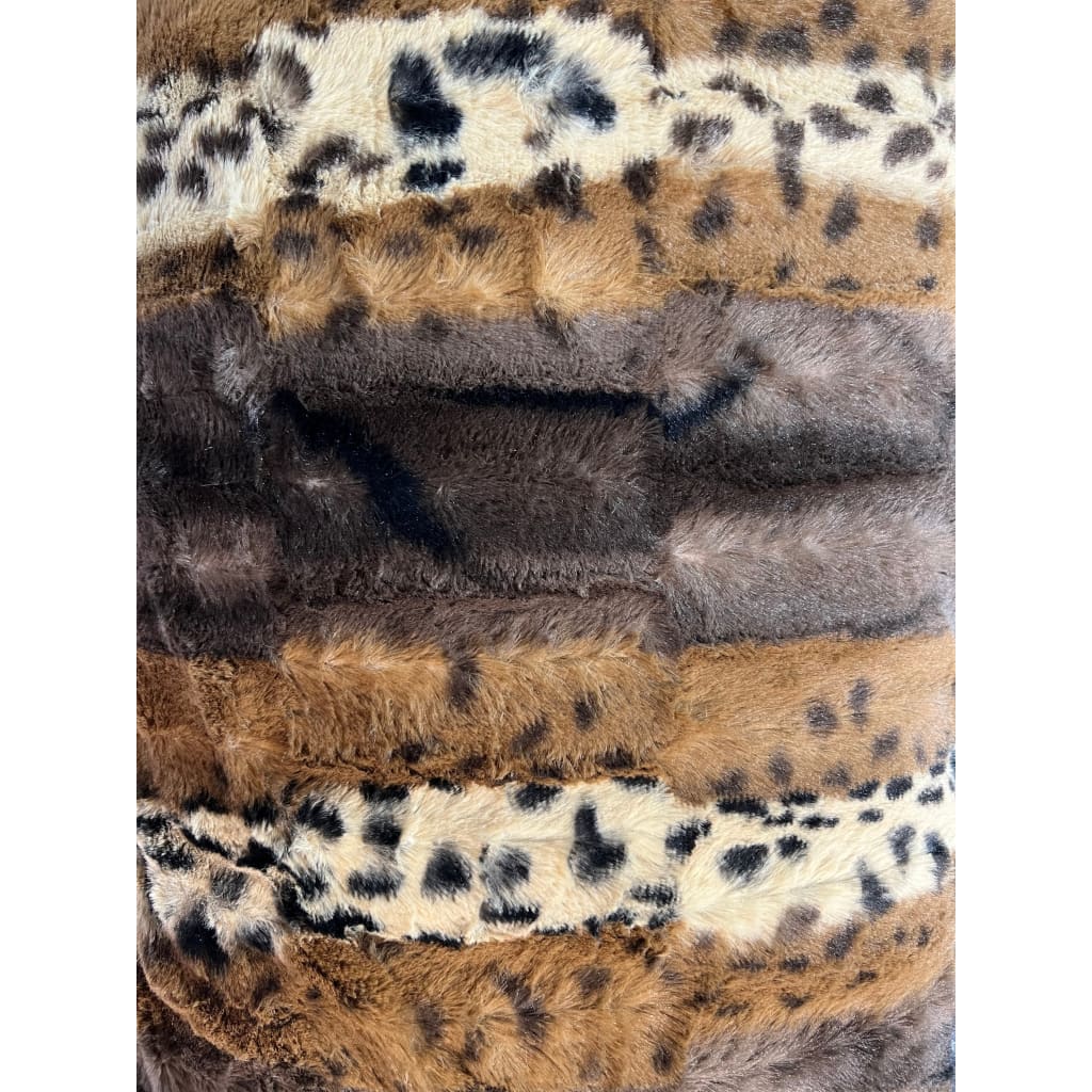 Clouded leopard snuggle minky 1 yd / Black/Chocolate Art &